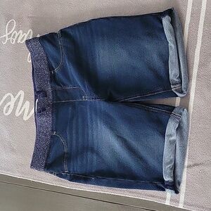 Girls jean shorts stretch waist size 16 worn once